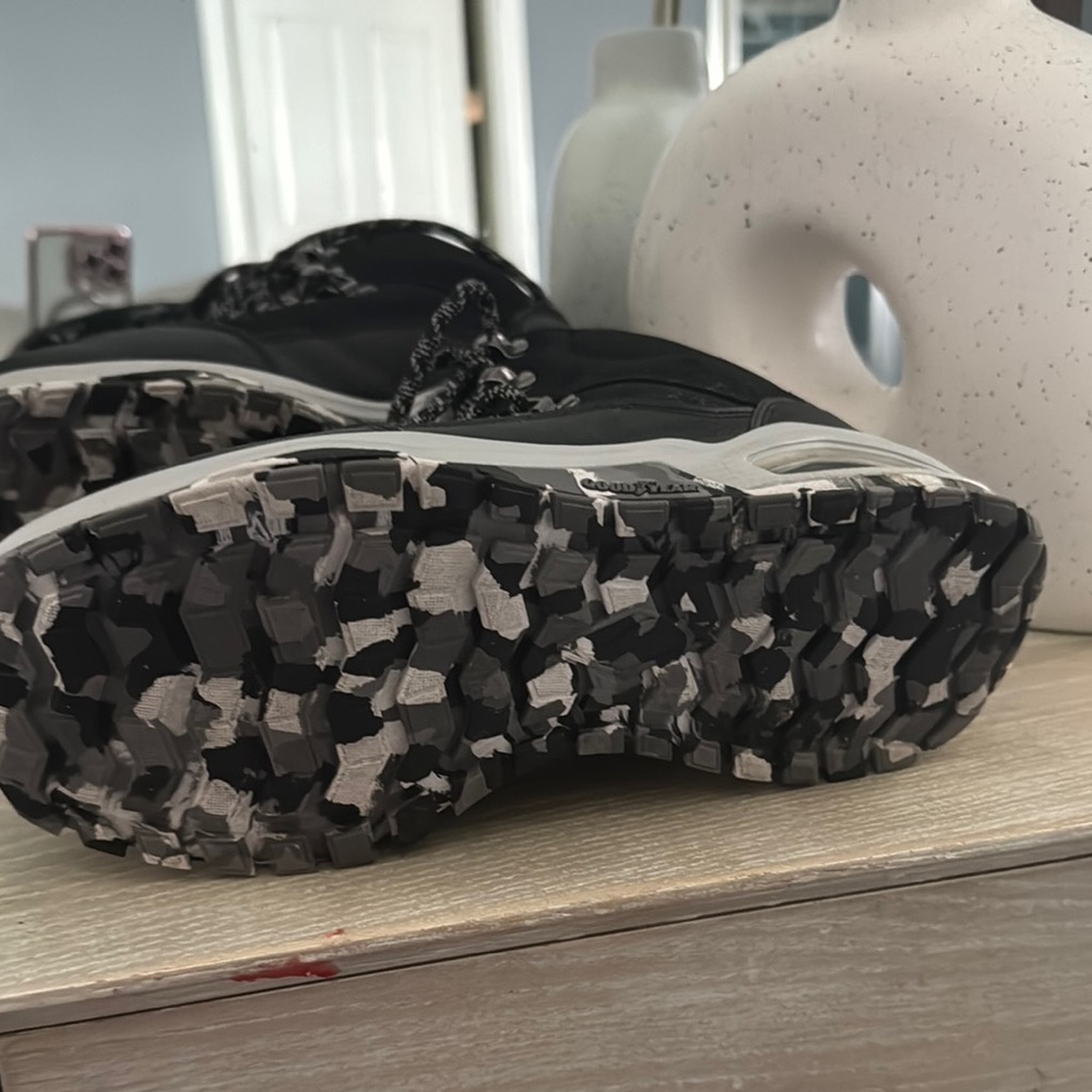 Black Hiking Boots - Picture 3 of 4